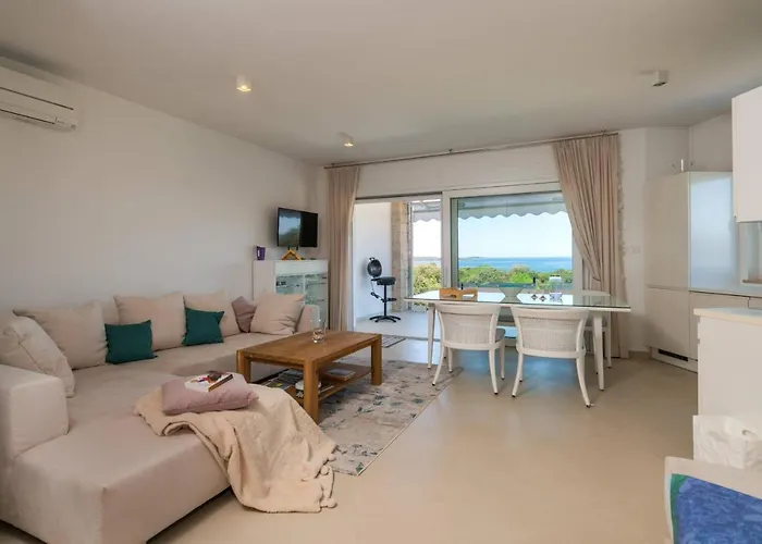 Dream Lounge With Sea View דירה פולה